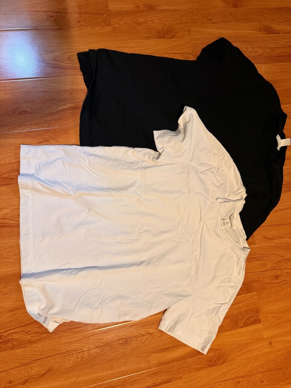 H&M maternity nursing Black and White cotton T-Shirts - Set of 2 Large